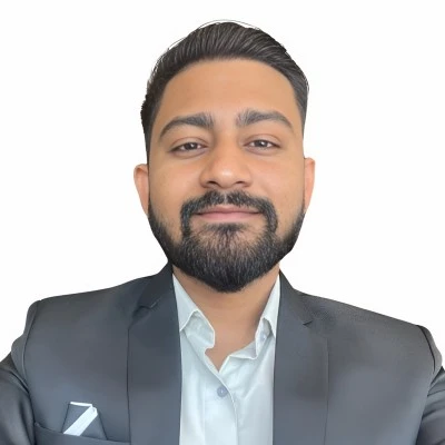 Aakash Saxena - LinkedIn Creator