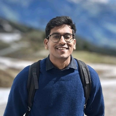 Ayush Lakhotia - LinkedIn Creator