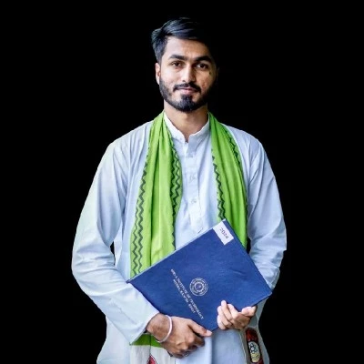 Ayush Raj - LinkedIn Creator