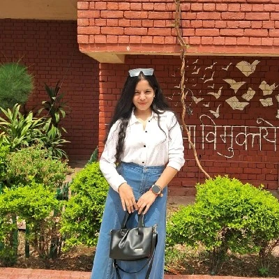 Kashish Aastha - LinkedIn Creator