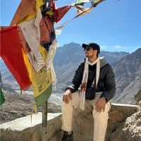 Mukund Kumar - LinkedIn Creator