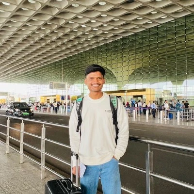 Ojas Shinde - LinkedIn Creator