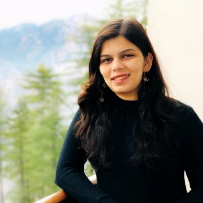 Tanvee Dharmadhikari - LinkedIn Creator